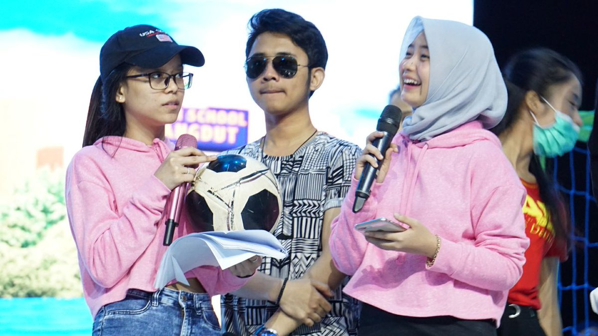 Trio gemes! Kira-kira, <a href="/Lesti_Jenong_DA/">Lestykejora</a> <a href="/DA3_Rafly/">Muh.Rafly Heriawan</a> dan <a href="/DA2_Ega/">Ega (REAL)</a> bakal berperan sebagai apa ya nanti malam?

Nonton #KonserLuarBiasaJamanNow pukul 19.00 WIB