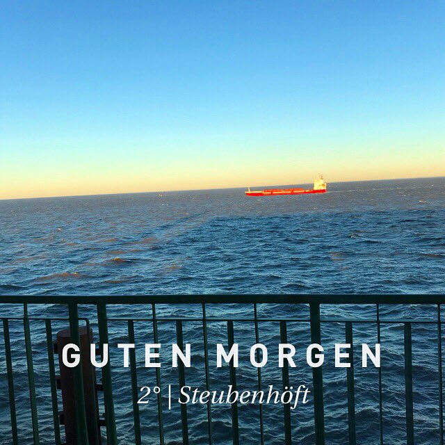Seestern_Cux's tweet photo. Wir wünschen Euch ein schönes Wochenende ⛴ #panoramarestaurantseestern #steubenhöft #cuxhaven https://t.co/5LBLycfdTC
