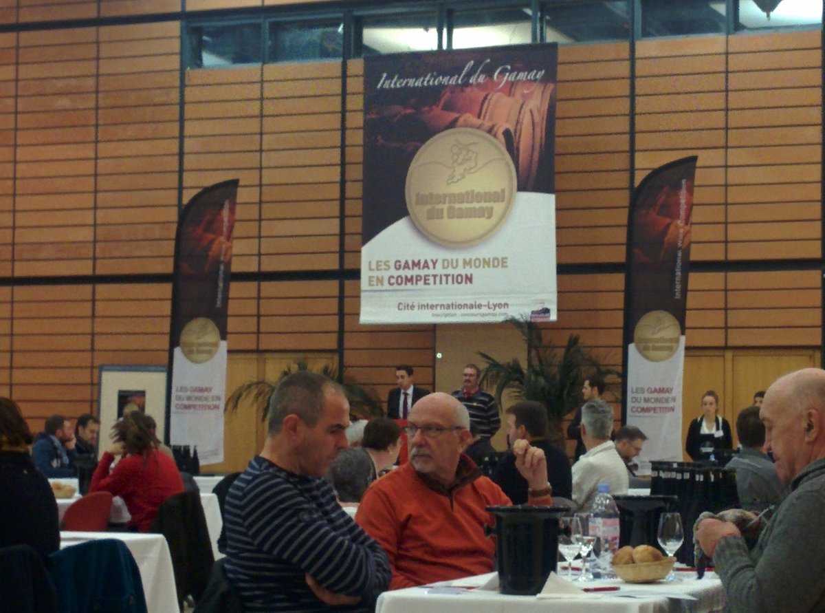 geoVINUM's tweet photo. C'est parti pour l'International du #Gamay. Qui remportera le Trophée du meilleur gamay du Monde ? #winetasting #ConcoursVin https://t.co/QKwYiGpO3r