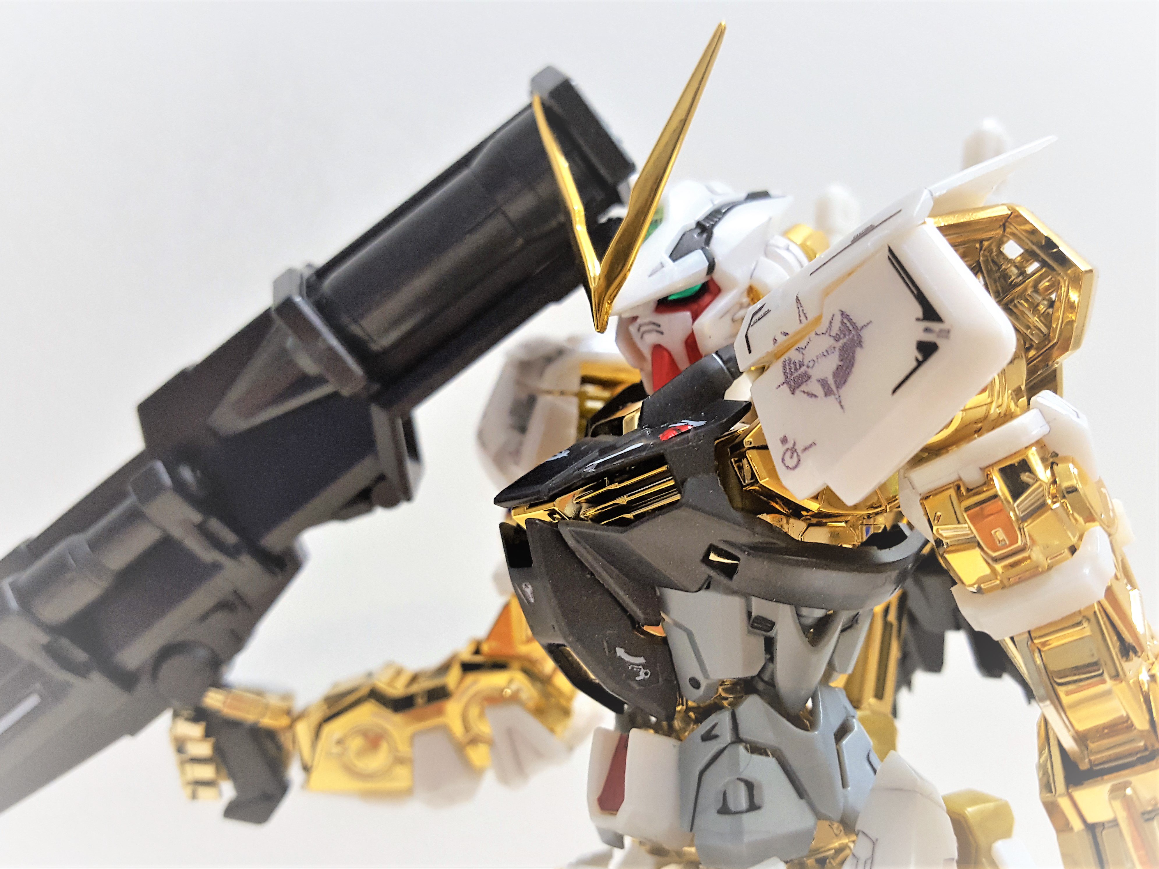 MG 1/100 ガンダムアストレイ ゴールドフレーム[スペシャル