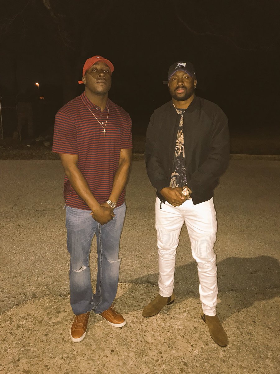__DamnnDee's tweet photo. That’s my dawg fasho 🐶 https://t.co/n6XqyebgZU