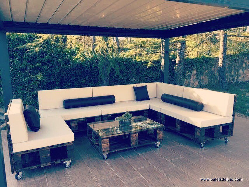 paletsdelujo's tweet image. Que tal si empezamos a programar las terrazas de verano?  Luego no digáis que nos hemos avisado! +info y plazos de entrega en paletsdelujo@gmail.com #terraza #palets #chilout #sofasdepalets #sofasdesign #verano2018 #barcelona #santcugat #sitges #castelldefels #gava