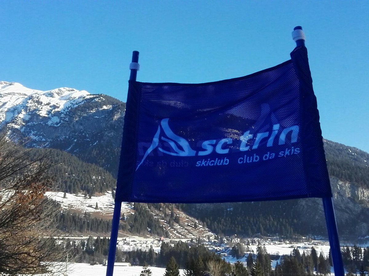 sgilgen's tweet photo. Kinderskirennen #jotrin #sctrin #freude #nervosität https://t.co/ab00OqJiYh