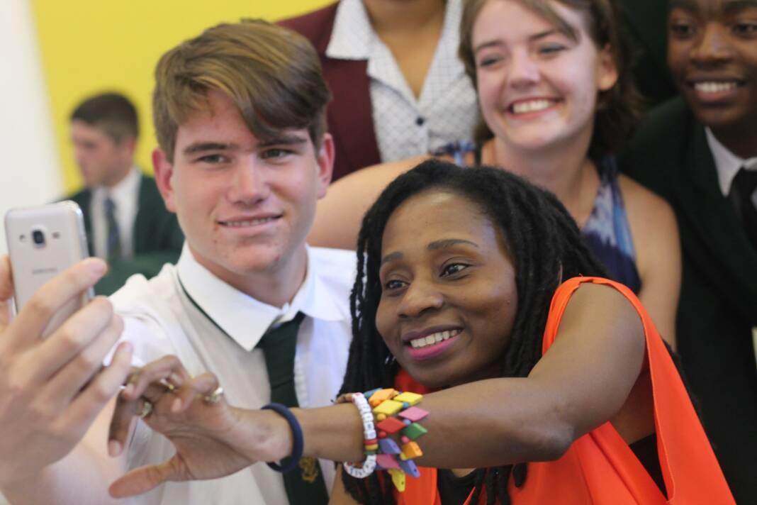 OurVoicesZw's tweet photo. Then it was selfie moment with the students @GwiziSoneni after learning on how to write #DisabilityNews #PetraCollegeMediaClub pic by Xolani Mkwananzi #CBCMediaClub photographer @jsnetzim @ilizwi263 @CurateByo @media_petra @PachikoroZW @CareersZimbabwe @CatherineMakoni @263Chat https://t.co/GXBCuwhLNQ