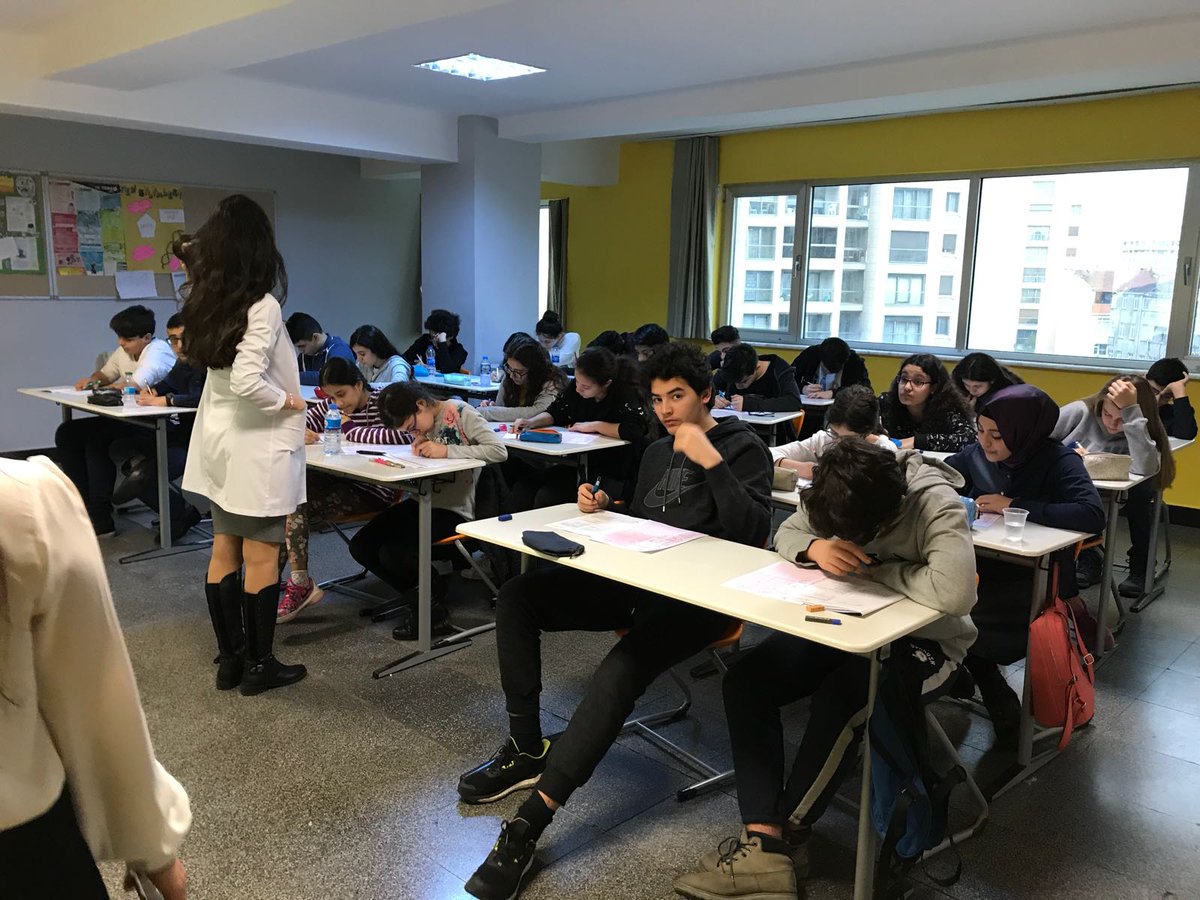 Cevizlibağ sabah 09.30 seansının büyük ve yoğun  bir katılım ile gerçekleştirdi.Başarılar çocuklar !  #doğadabursbenimhakkım <a href="/AliRizaLule/">Ali Rıza Lüle</a> <a href="/salhakbay/">Salih Akbay</a> <a href="/RaufAkan/">Rauf Akan</a> <a href="/nazli10er/">Nazlı Sert</a>