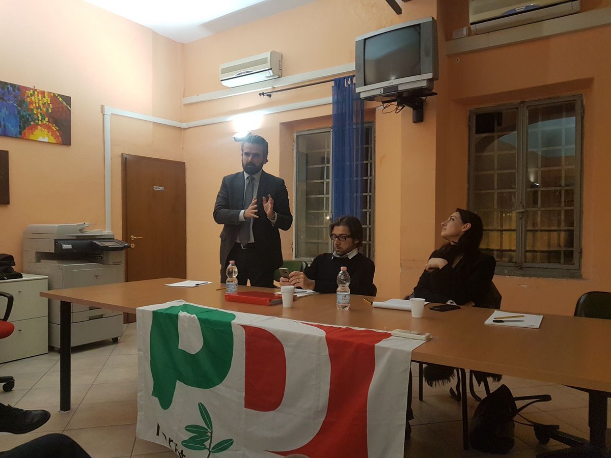 Dopo le iniziative a Capraia e Limite e Certaldo, stamani a Castelfiorentino inaugurazione del #comitatoelettorale.
#lenostrecittà
goo.gl/1PL7M6