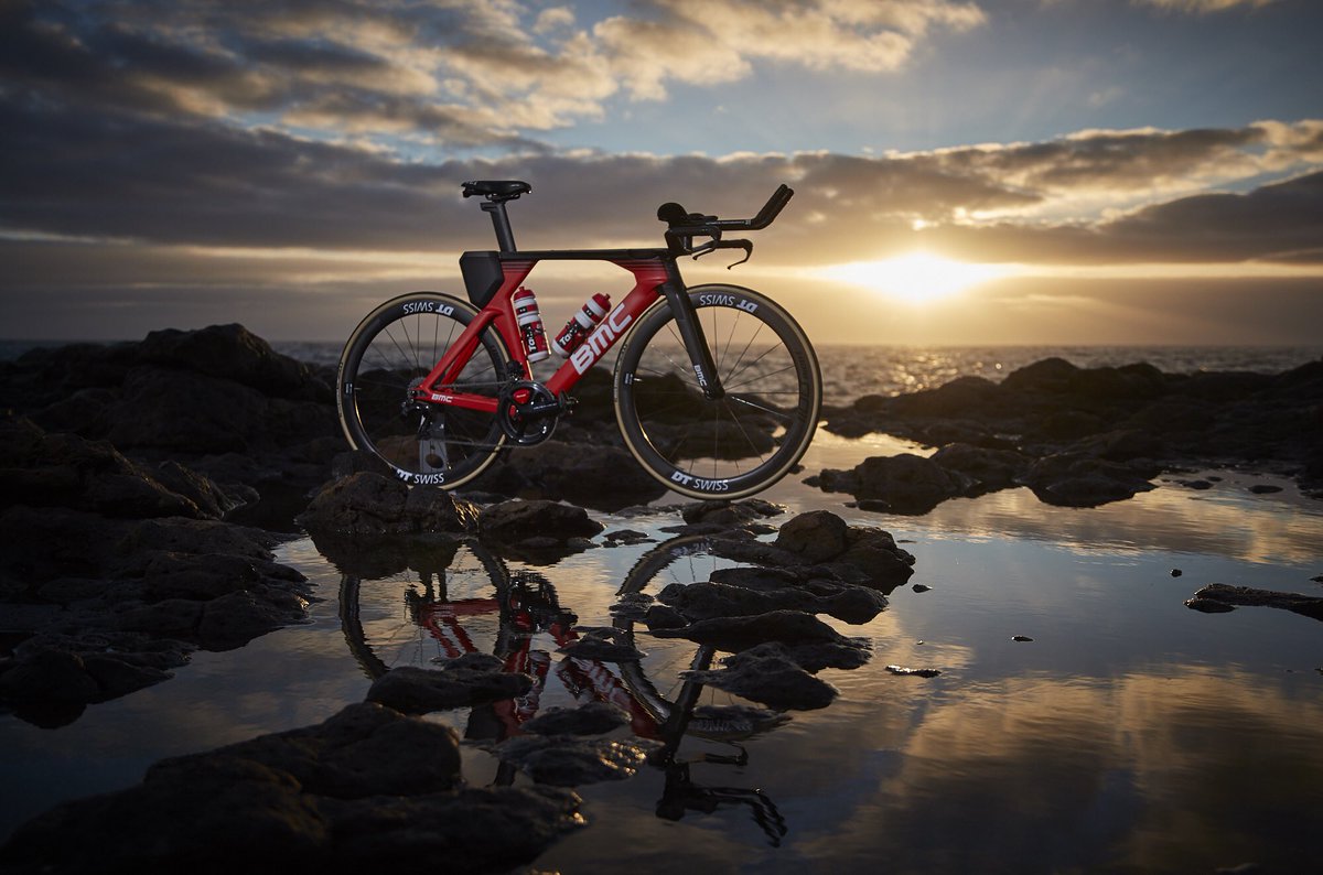 BianchiProTri's tweet photo. You can’t make a TT bike any faster than this! Look at the amazing set up for the #bmcvifitsporttri Team. @Ride_BMC #Timemachine01 #DTswiss wheels @PolarGlobal #M460 bike computer @fizikofficial @tacx @3Tbike @vittoriatyres @pioneercyclo power meter https://t.co/sW5ZUDmxBw