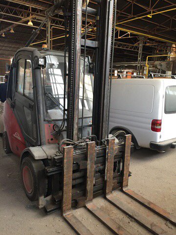 Disponemos para la venta de tres toritos Linde, un H35 y dos H30, con pocas horas y en perfecto estado. Todos con doble pala para dos palets.
milanuncios.com/mis-anuncios/l…