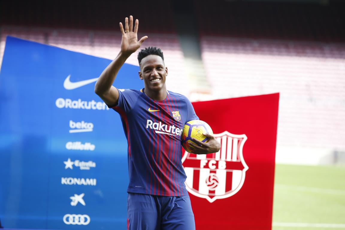 Jornal diz que Mina pode ser emprestado pelo Barcelona no meio do ano