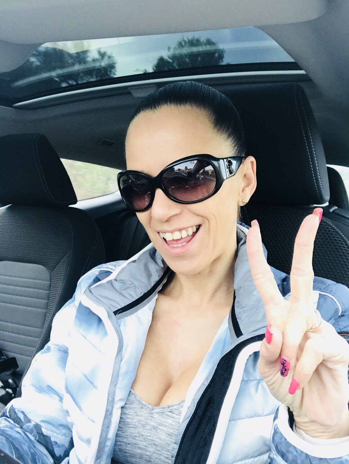 Köstliche Mädchen Helena Kramer jiggles Ihre große Beute auf Fetten Schwanz Köstliche Mädchen Helena Kramer jiggles Ihre große Beute auf Fetten Schwanz