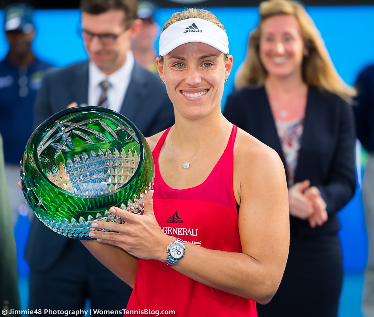 ANGELIQUE KERBER - Página 15 DTarThBV4AAsRoy