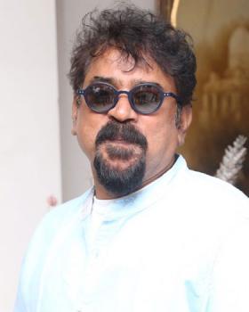 Team wishes the cinematographer of numerous box office hits V. Manikandan a very Happy Birthday!! 