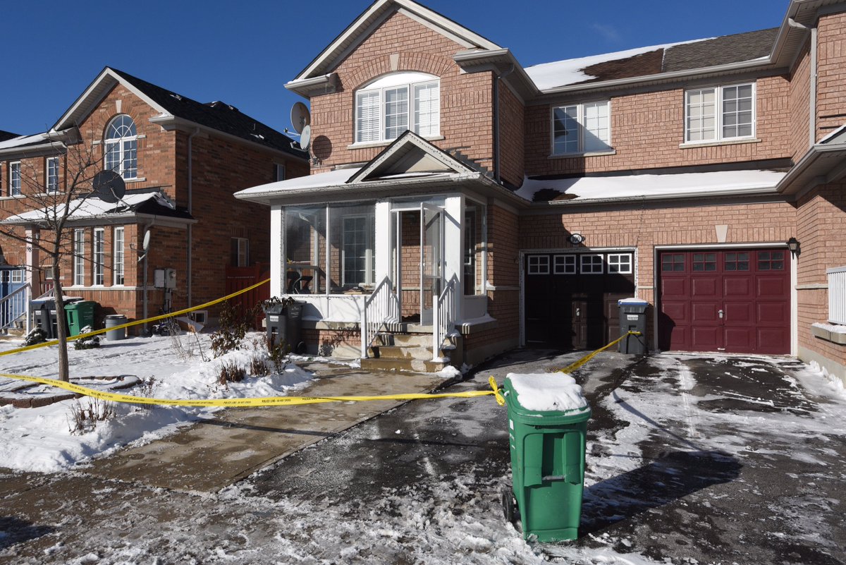 BmptGuardian's tweet photo. Mother and daughter killed in double-murder in Brampton https://t.co/fOUbBoOMN1 https://t.co/3M7GkNYBqW