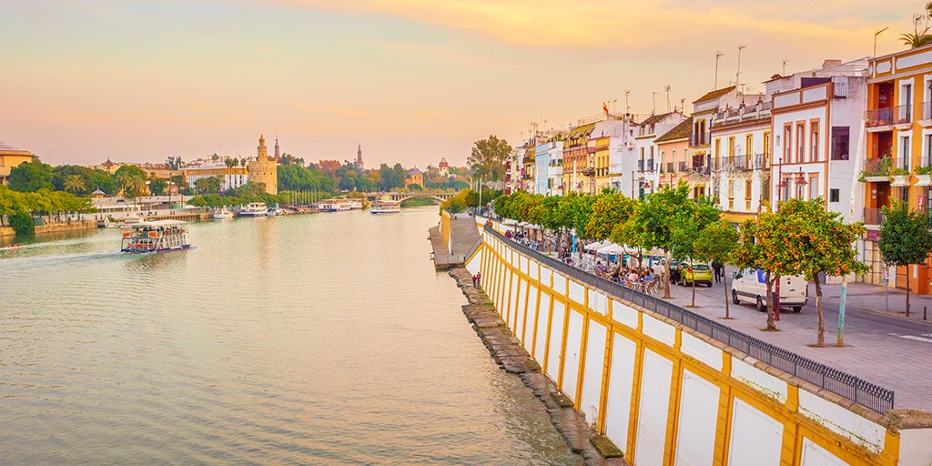 sevillaciudad's tweet photo. #Sevilla es una ciudad donde se hace realidad lo que parece imposible. Una ciudad en la que los sueños se cumplen. https://t.co/hPI79mC6Bp https://t.co/VspZuXIou5