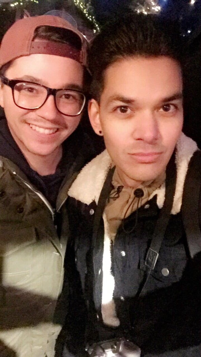 _Eftelingen's tweet photo. Leuk dagje met @GlennEilbracht in de #Efteling @Efteling Binnenkort komt Glenn zijn vlog online!! https://t.co/sYQcFFhfcV