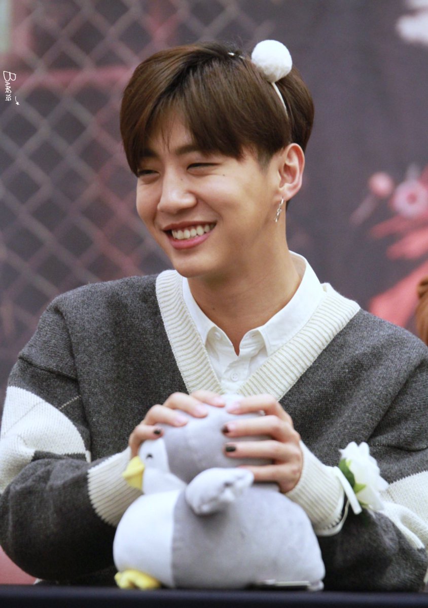 yonggukpic's tweet photo. ┈ 180113 ┈
© BAAG_YG https://t.co/qBv9oBHzg4