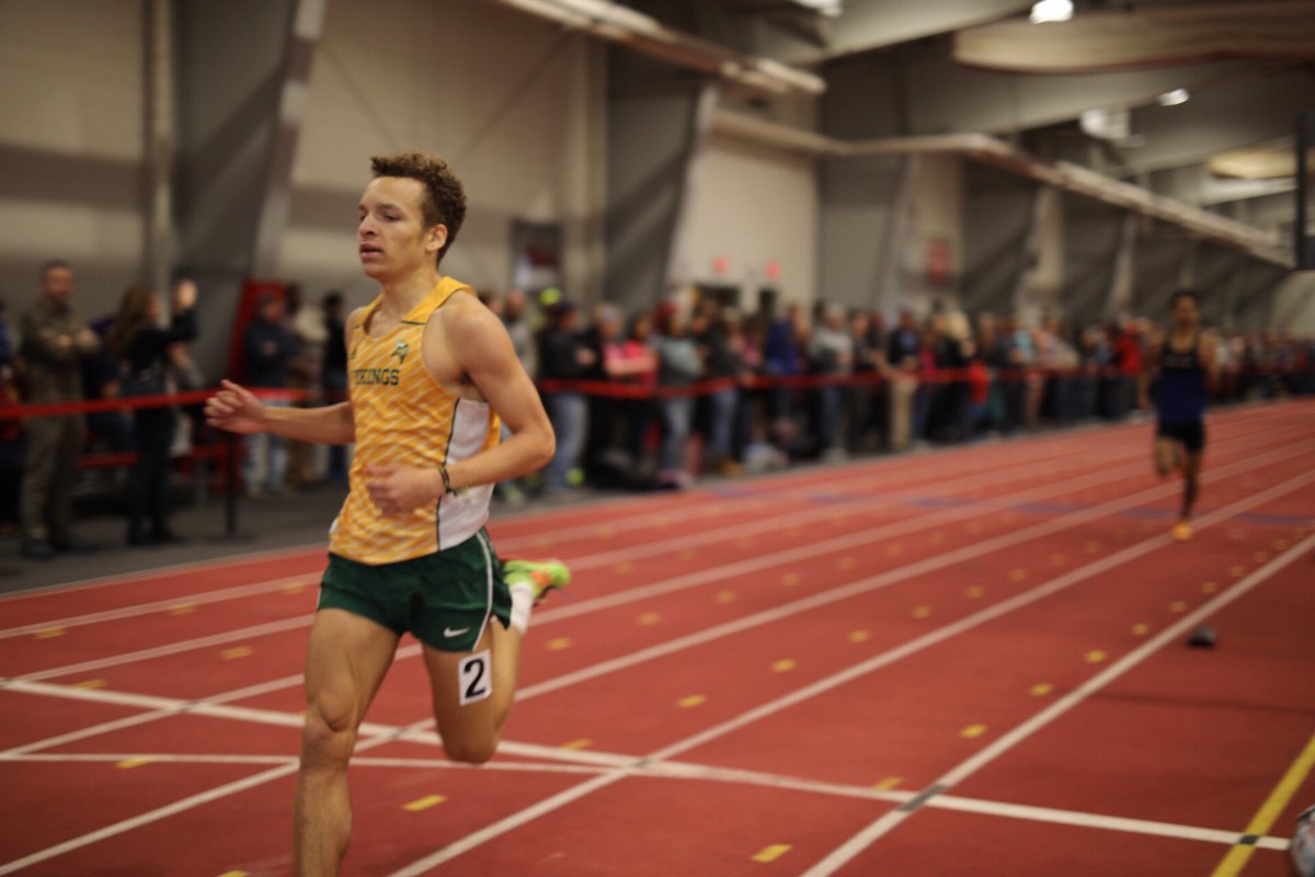 MileSplitDMV's tweet photo. 2:31.59 for @colton_bogucki to take the Boys 1K #StChrisInvite https://t.co/Y7G8KX6uWm