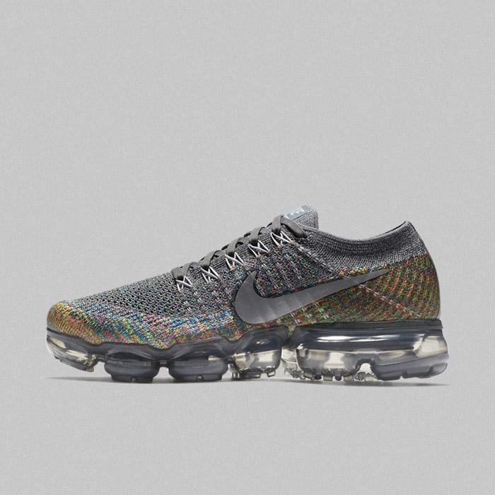 nike air vapormax flyknit dark grey silver blue orbit volt