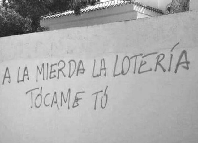 LaliaMX's tweet photo. Afortunados https://t.co/prxVs8abUf amor, lotería, romance https://t.co/HYIDO4DrAd