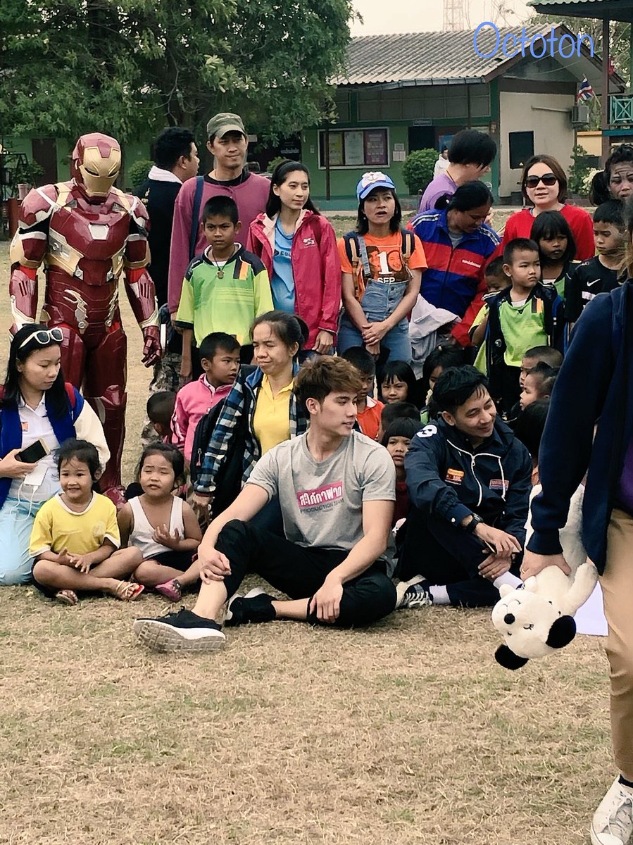 namning123's tweet photo. สบายอยู่ล้าว สไตร์ภากรสนามหญ้าก็นั่งได้ เมื่อยไหนนั่งนั่น😁👏// เค้าลงรูปกันหมดละมั้ง เลายังควานหาไม่เจอเลย🤣 #smileเติมเต็มรอยยิ้ม #Fast106 #สะใภ้กาฝาก #Tul_Pakorn https://t.co/lgPtmRtb7N
