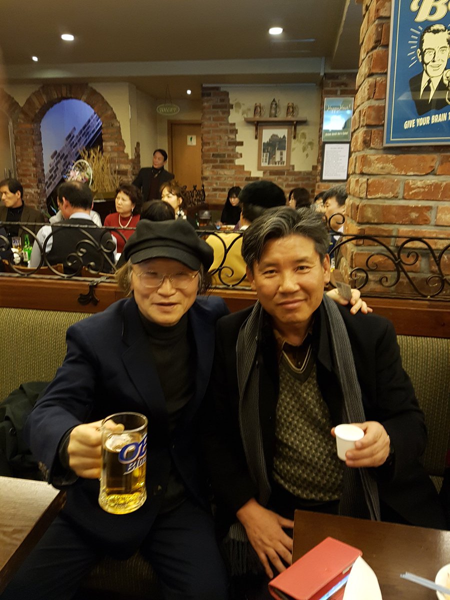 정원도 시인이 시집 '마부'를 간행했습니다. 고인이되신 아버님의 직업을  시집의 제목으로  했습니다. 정원도 시인은 일찍이 홀몸이되신  어머니를 지극정성으로 모시는 효자입니다.