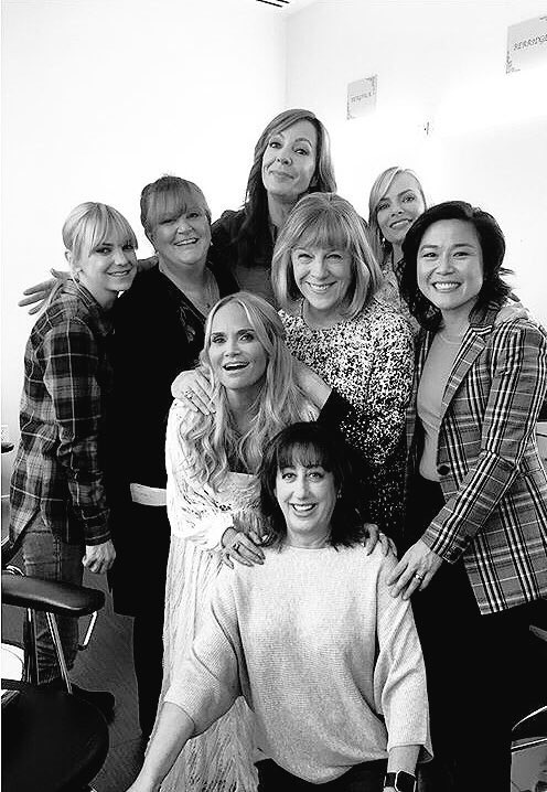 The cast of <a href="/MomCBS/">Mom</a> before last night’s taping! 😍 📸: <a href="/LelaLee/">Lela Lee</a>