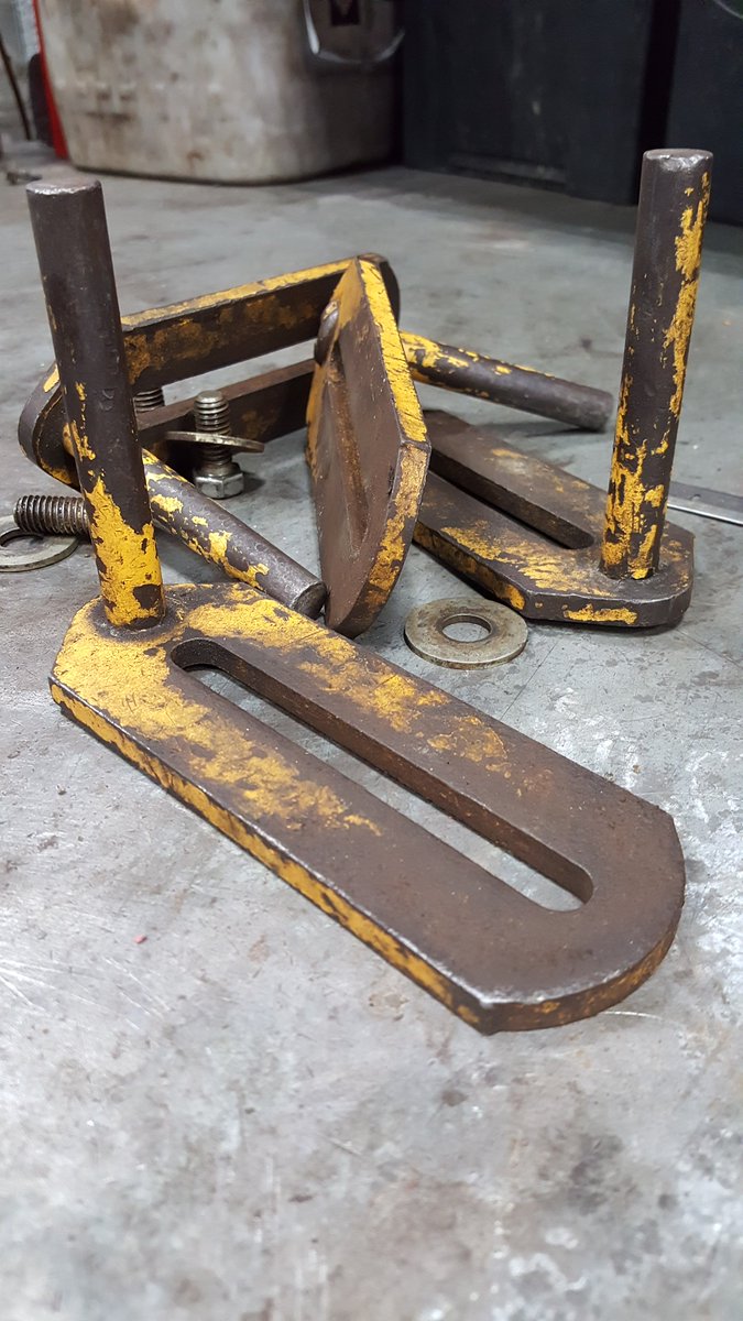 GetProAuto's tweet photo. Anyone care to guess?
#getproauto #brakes #oilchange #tirerotation #wheelalignment #marlboroughma #sudburyma #southboroughma #hudsonma #mechanic #servicerepair #freeloanercar https://t.co/acCjpH5vzK