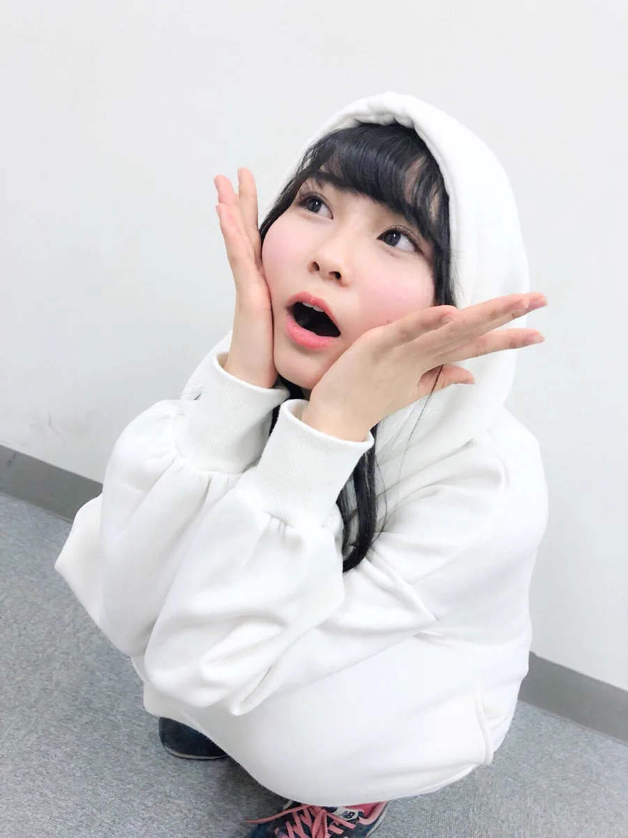 =LOVE 大場花菜 パーカー 大場 花菜 on X: 