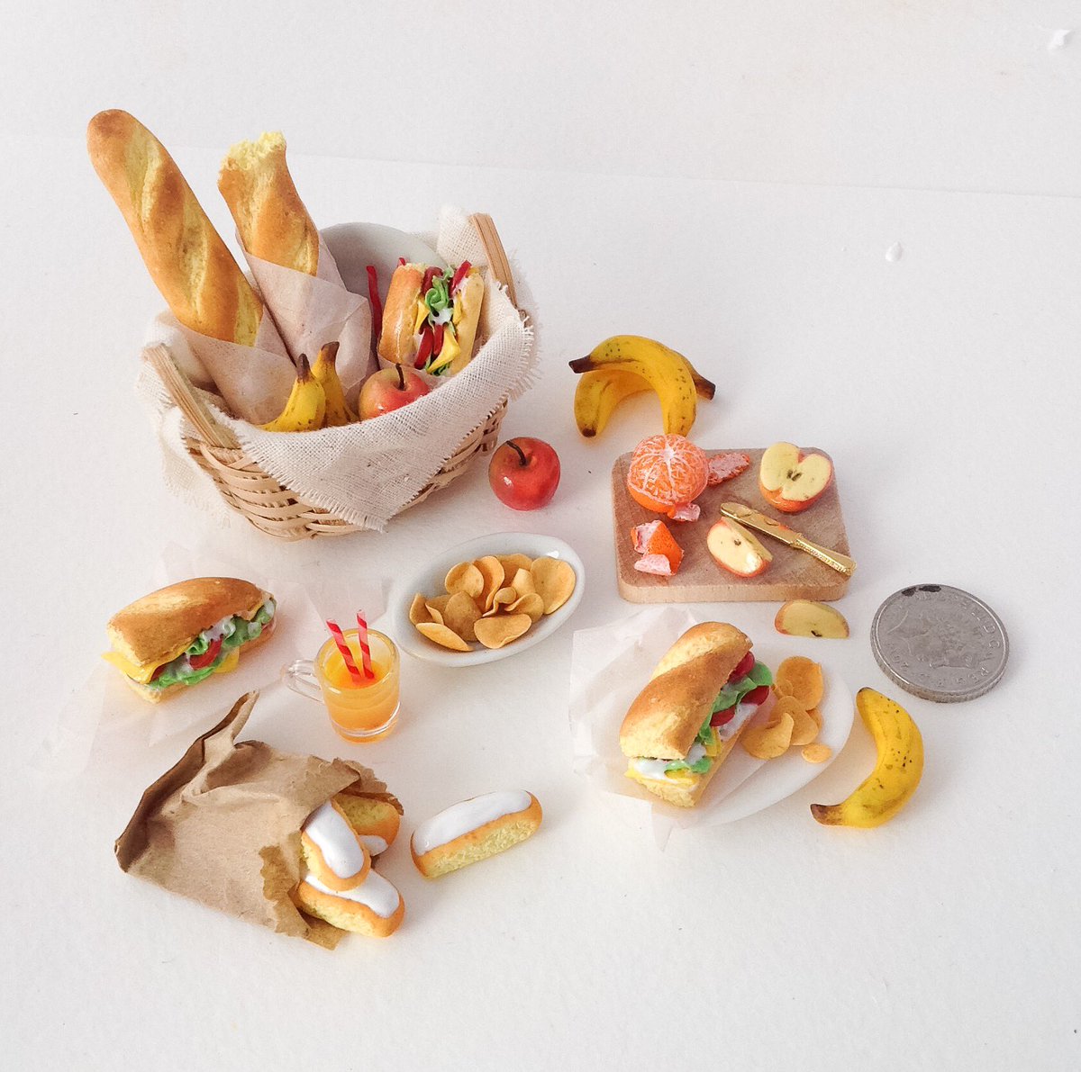 Tuck_Shop's tweet photo. If you are in Manchester today, go check out the 'TINY' exhibition @SLOE_Gallery its great👍You can see lots of my minis there🥖Open until 5pm https://t.co/diU6DlrSJP