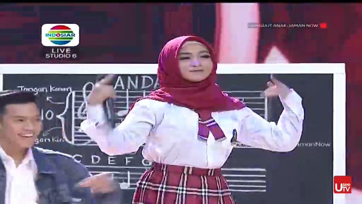 Si kecil gaul (oke gak bro)
Keren dede <a href="/DA2_Ega/">Ega (REAL)</a> actingnya .
#EgaDiDangdutJamanNow