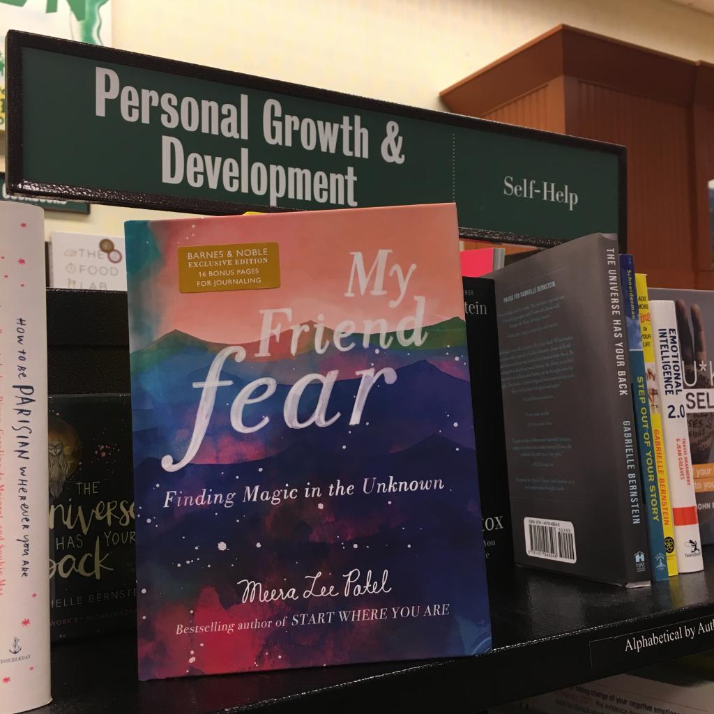 BNWellington's tweet photo. Illustrator and author @meeralee has a new book out, #MyFriendFear. Filled with beautiful watercolors and personal reflections, Patel invites the reader to tackle fear in favor of change. Make it your 2018 resolution to face your fear! #resolutions #newrelease https://t.co/rQAnz5ehb9