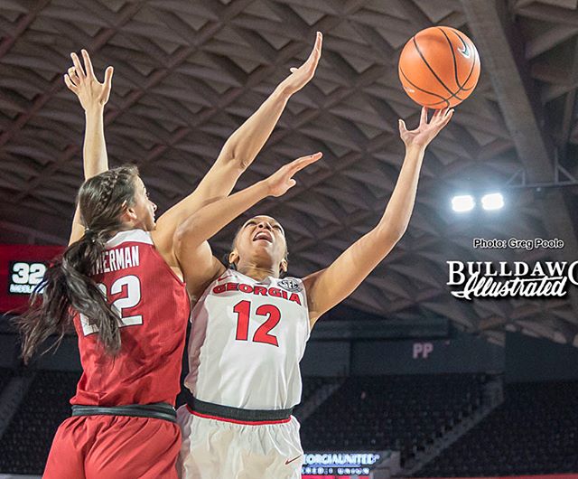 GPoole_BI's tweet photo. Haley Clark (12) β Georgia vs. Arkansas β January 11, 2018
UGA women's basketball #HaleyClark #Dawgs #UGA #UGAAthletics #godawgs #georgiabulldogs #committotheG @wearebulldawgs
https://t.co/yxgtSRUhrl
https://t.co/LR3UltFGRz π·: @gpoole_bi https://t.co/9jjpg62feD