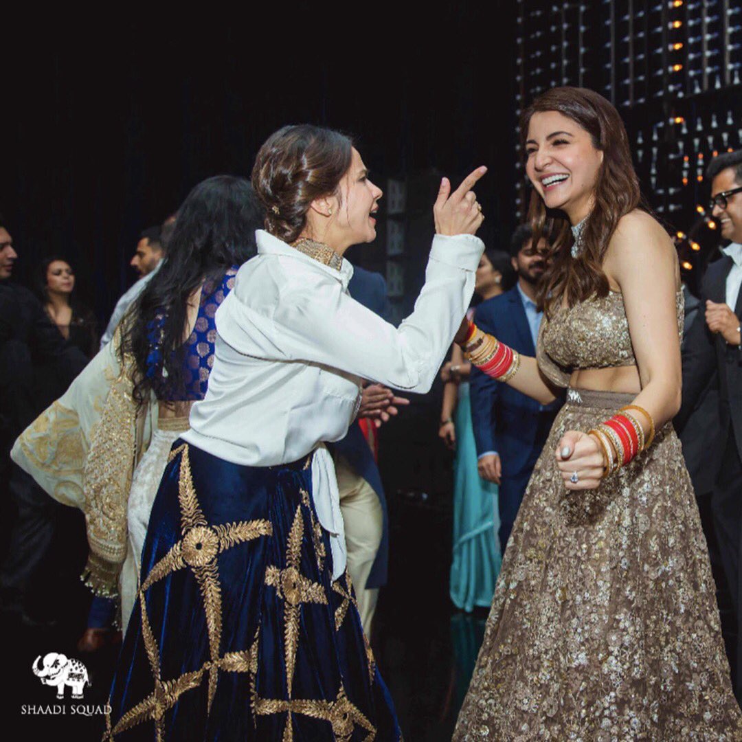  @AnushkaSharma with  @MsPunvanity on the dance floor at her Mumbai reception   #VirushkaReception  https://instagram.com/p/Bd5Gu5_nKlD/ 