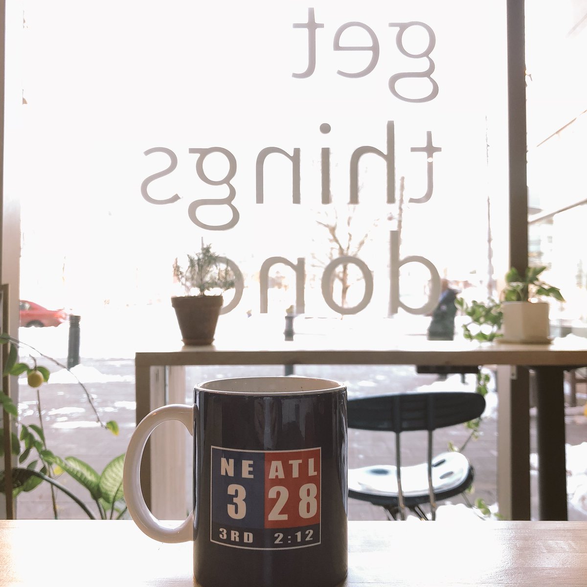 coveBOS's tweet photo. Today’s vibes got you getting more done 🏈☕️💻 #patriots #playoffs #winning #getit #nightsandweekends #covebos #sharedworkspace #coffeelovers #productivity #startupgrind #remoteworkers #boston https://t.co/sk2gWPvvSp