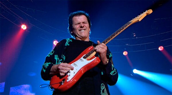 A happy birthday to Trevor Rabin!!! 