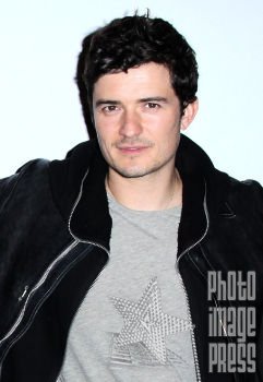 Happy Birthday Wishes going out to Orlando Bloom!!!     