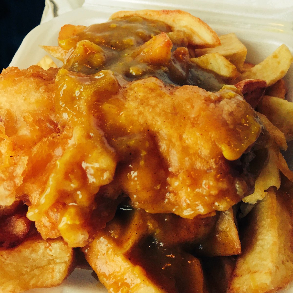 Sunderland_HC's tweet photo. No better way for the ladies to wrap up a 2-0 win over @RichmondHCYorks than having battered sausage, chips and curry sauce for tea #chips #batteredsausage #currysauce #FryDaysFishAndChips #BestTeasEver https://t.co/whplZXaGzf