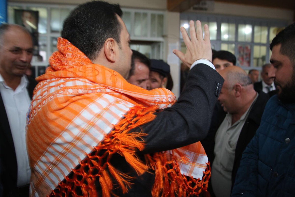 MAtillaKaya's tweet photo. Küner Mahallemiz her zamanki misafirperverliğini, diğergamlığını gösterdi. Teşekkürler Küner, teşekkürler kıymetli hemşehrilerimiz... https://t.co/Kd1NNzK3ik