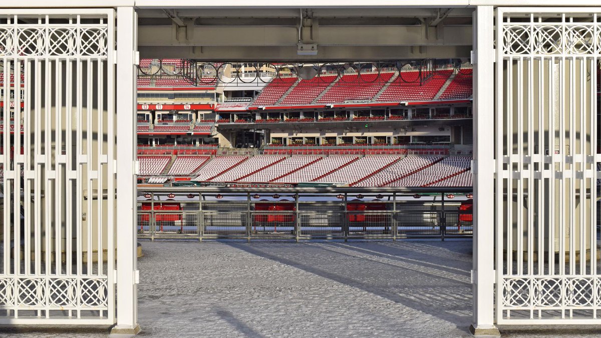 Reds's tweet photo. ❄️ 7️⃣5️⃣ days
❄️ 6️⃣ hours
❄️ 🔟 minutes until first pitch!

#RedsOpeningDay ⚾️ https://t.co/YvKyqH3JA2
