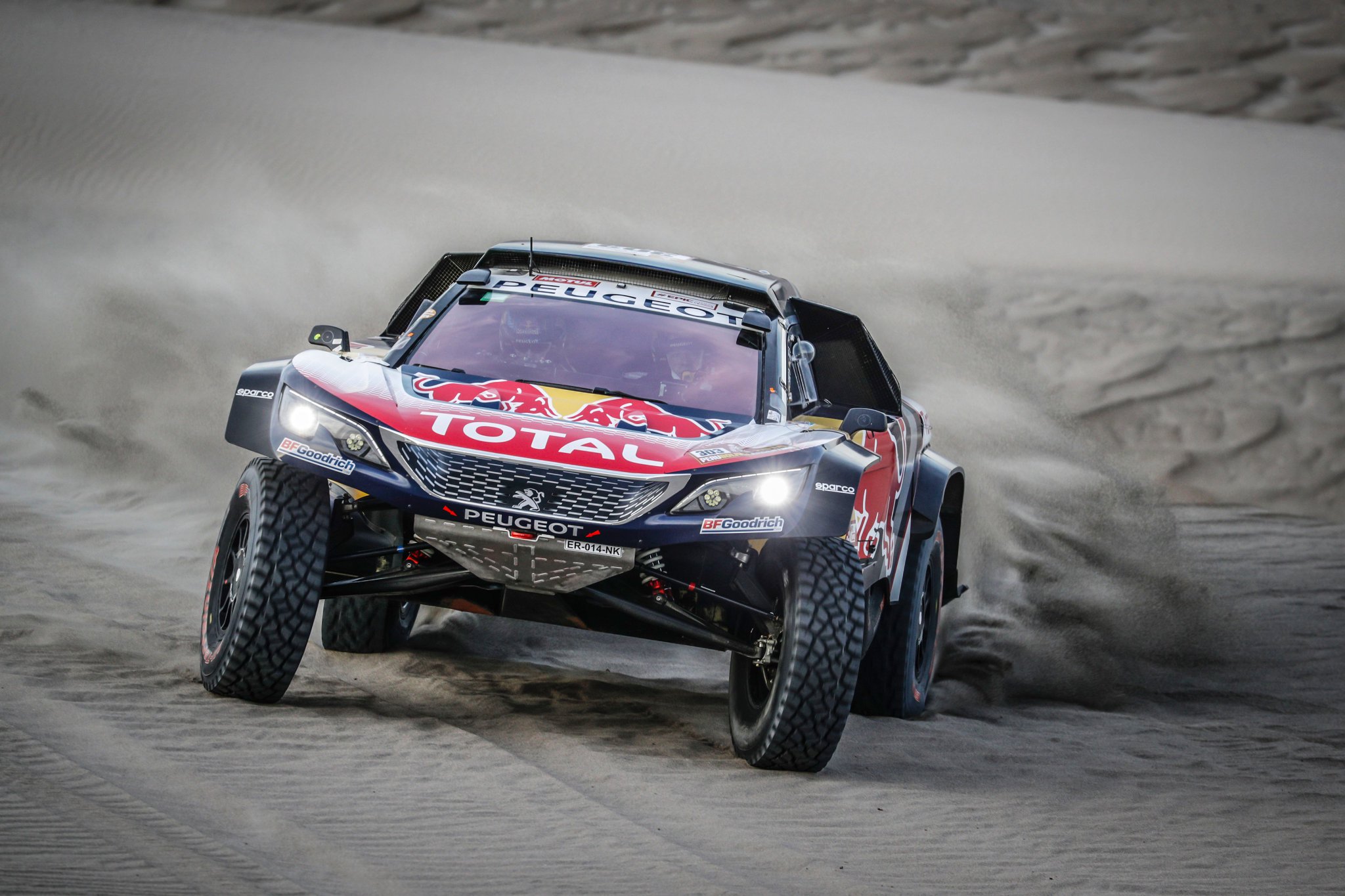 Re: DAKAR 2018 EN IMAGENES (by @Scuderia_Fangio)