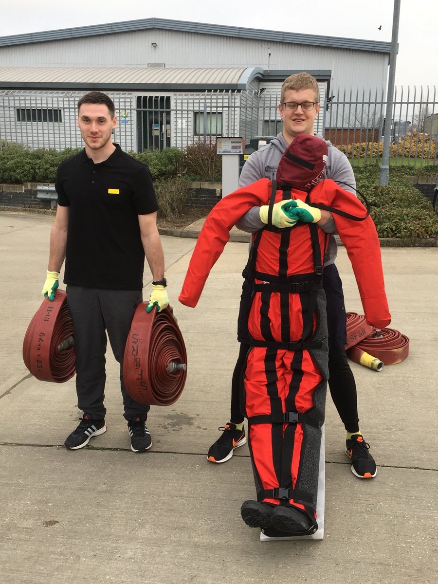 SuffolkFire's tweet photo. Today’s taster session at #Newmarket where potential applicants were given an invaluable insight into the diverse role required of a Suffolk Firefighter.

To apply for future taster days follow the links below.

https://t.co/qD650rxcJq
#JoinSuffolkFire18  #FireFightingForAll https://t.co/TYctWQkMQG