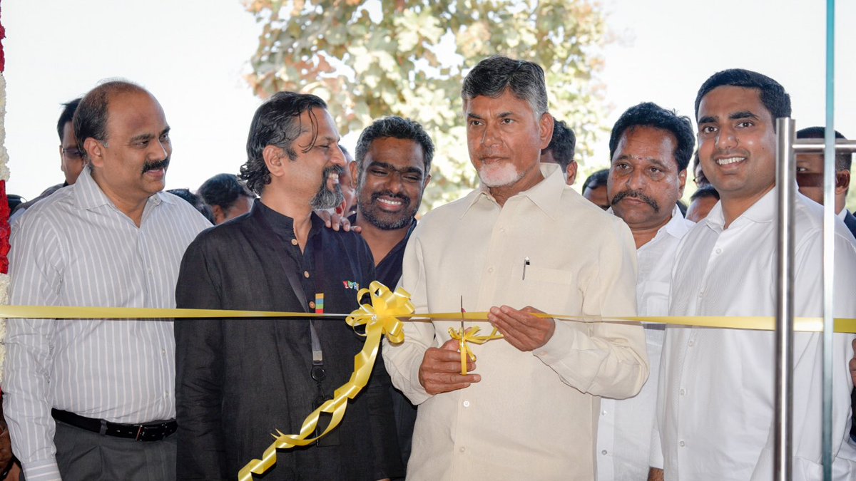 ncbn's tweet photo. Inaugurated office premises of @zoho corporation in Renigunta, today. Zoho will bring in an investment of Rs. 350 crore in Andhra Pradesh and generate many employment opportunities. https://t.co/OgMZNJK1ue