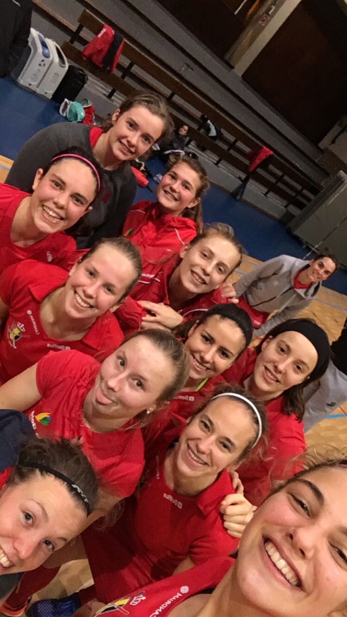 These girls are very happy to be part of the selection during the Belfius EuroHockey Indoor Championship II from 19-21/01 in <a href="/RoyalUccleSport/">Royal Uccle Sport</a> #EHI2018 #indoorhockey