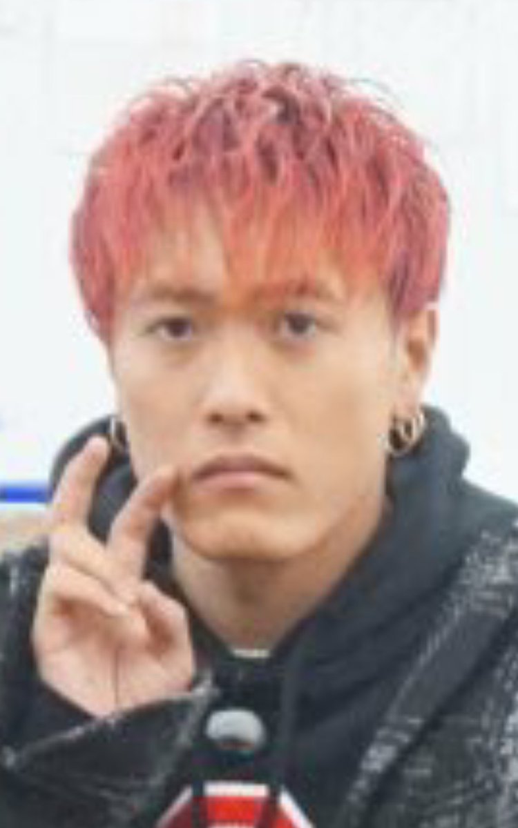 GENERATION_1121's tweet photo. ピース可愛いな…w
(画質悪くてすいません。) https://t.co/aSp8xRl8DJ