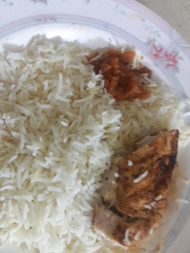 Makan siang dulu brayy
Serasa di indo makan nadi putih plus sambel goreng 

RAFLY ANAK DANGDUT JAMAN NOW