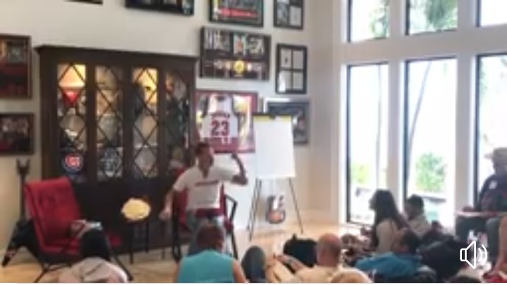 THEBAMNETWORK's tweet photo. Here is a sneak peak at World Famous @JTFoxx live on Facebook.  Check it out. 

HERE 》 https://t.co/82DBehlaD0 #JTFoxx #Influencer #Facebook #SocialMedia #DigitalMarketing #Exprt #Coach #wealth #Megasuccess #Millionaireunderdog https://t.co/e0m1I1PDFh