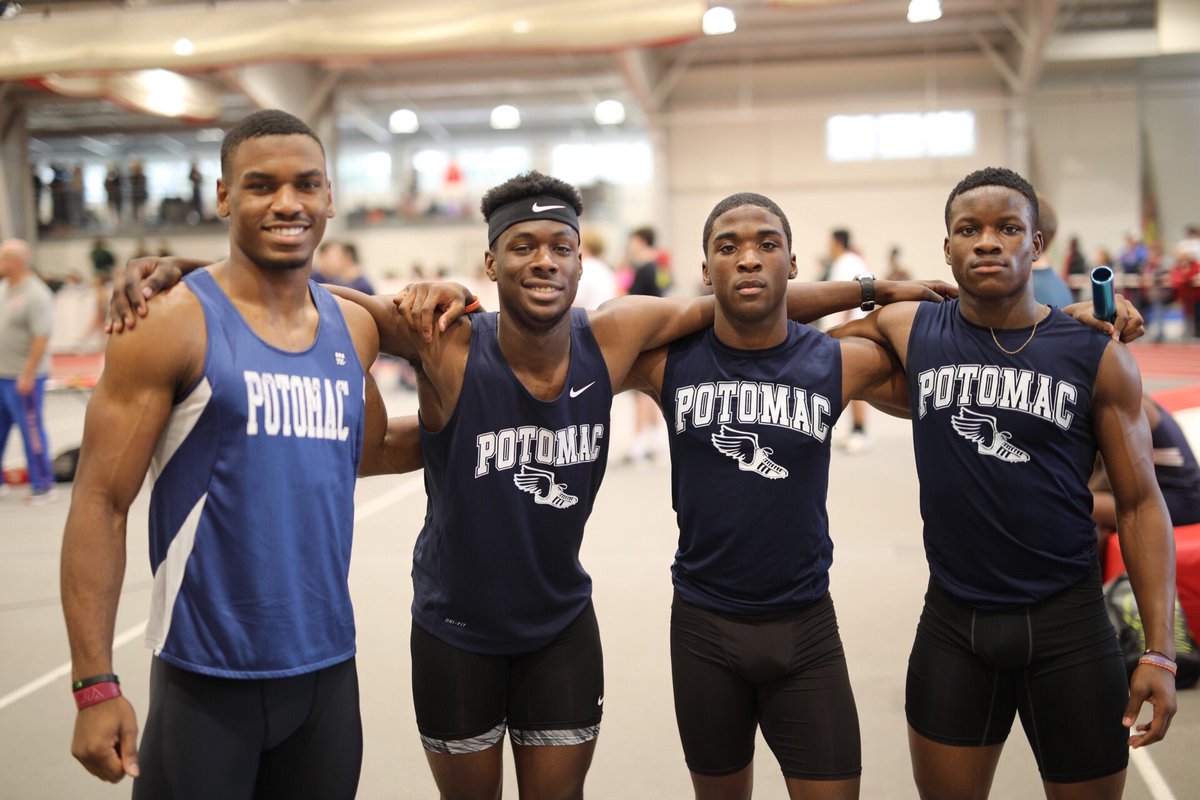 MileSplitDMV's tweet photo. 1:30.69! Very quick flat track 4x2 win for Potomac Senior #StChrisInvite https://t.co/nvFn2LOyQX