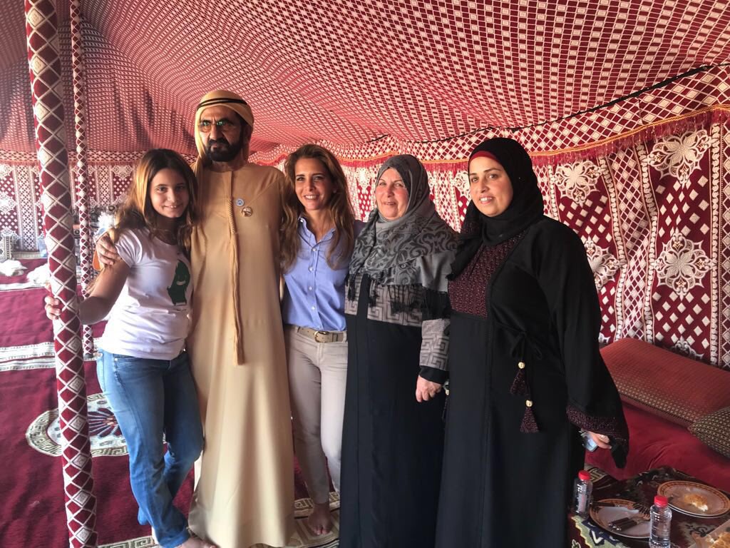 hrhprincesshaya's tweet photo. يا حيالله ورحب بريحة البلاد#الاردن وبالغالية ام الشهيد الأردني #معاذ_البطل الكساسبة بين اهلها في #دبي. علمتنا معنى البطولة والموت في سبيل الوطن والامة بكرامة واباء. وأم الشهيد وأخته مدرسة تعلمنا يوميا معنى الإيمان والصبر. https://t.co/rj83HxQbmb