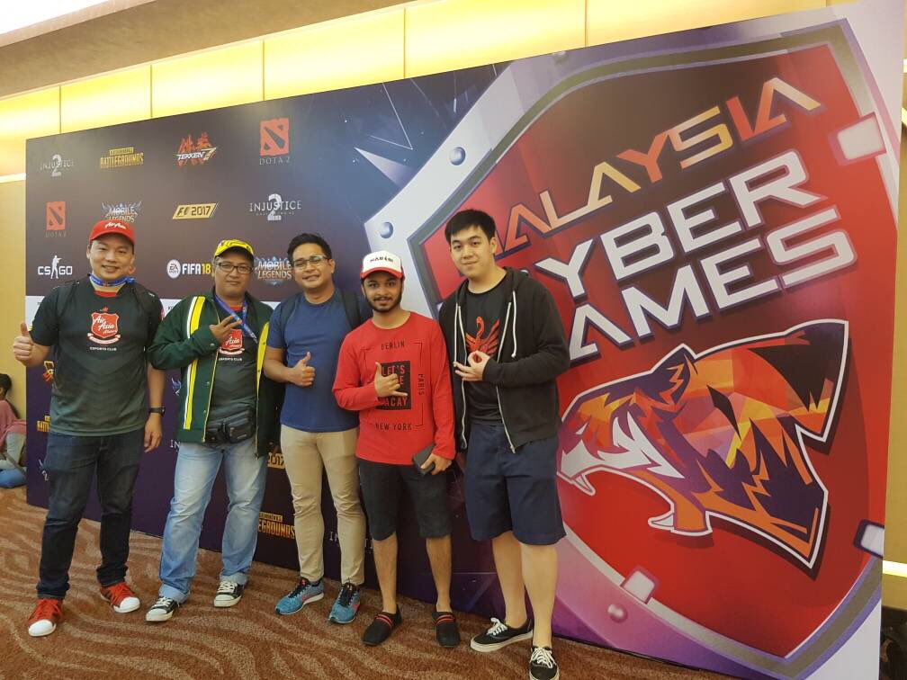 HermyRahim's tweet photo. @allanphang @OfficialHalim96 @vainglory we believe that @Vainglory has the potential to be one of top tier e-gaming in Malaysia with many others! Tentatively we have agreed on the blueprints in organizing more mini tournaments at all possible platforms, universities and corporate companies. Let’s do this! @vainglory https://t.co/E2vr9wigm6
