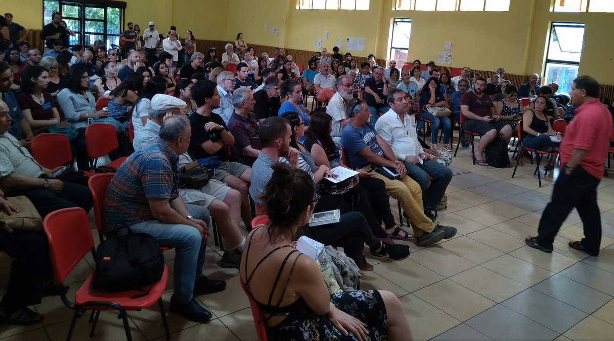 AleMillanLR's tweet photo. Gran convocatoria en asamblea de macro zonal V del @elfrente_amplio https://t.co/hxsHIgDhGg